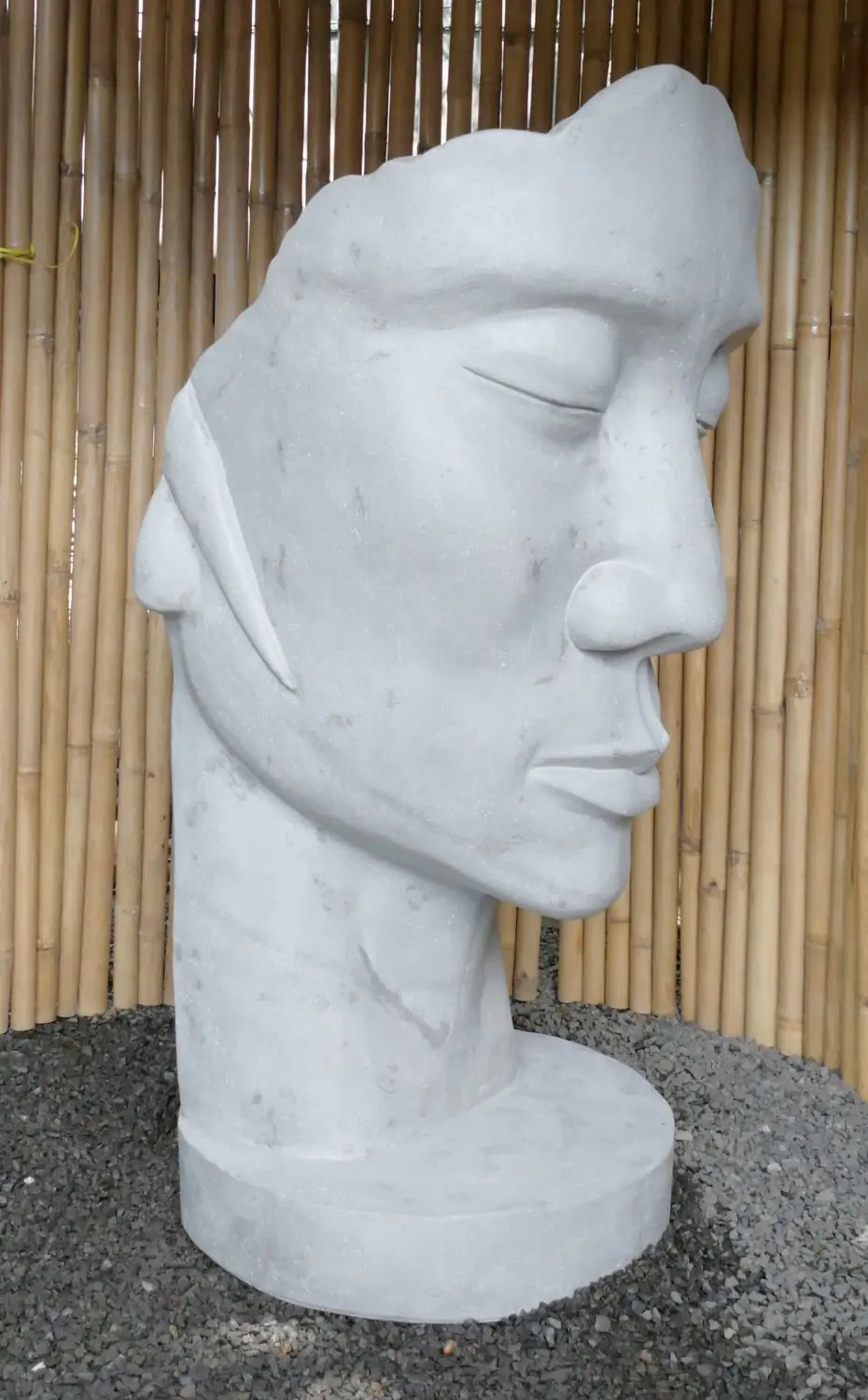  Product image 2 of the product “Mask Human 01 (inclined to the right) original by the artist - 150m height ”